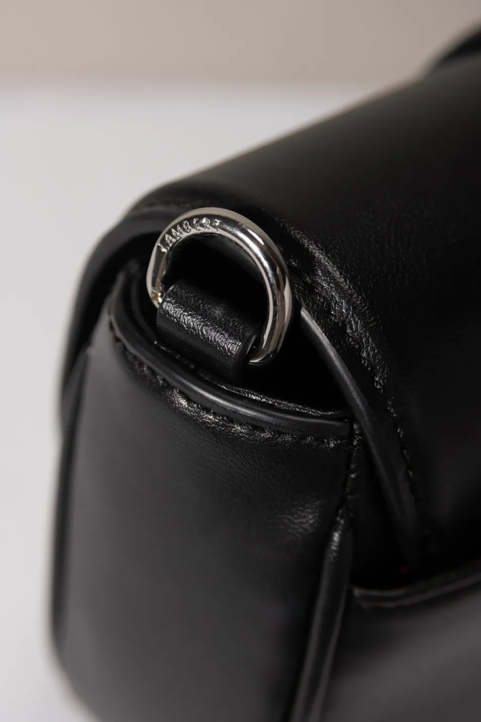 Le Emilia - Sac à bandoulière en cuir de raisin vegan