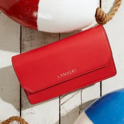 Le Layla - Portefeuille sur chaîne en cuir vegan cherry