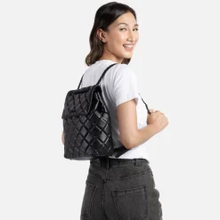 Le Sadie - Sac à dos 2-en-1 matelassé en cuir vegan noir