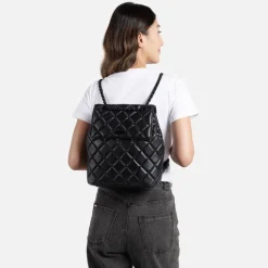 Le Sadie - Sac à dos 2-en-1 matelassé en cuir vegan noir