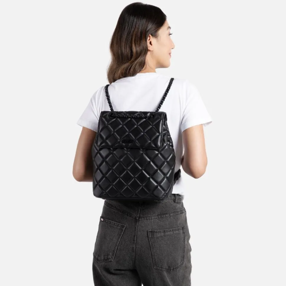 Le Sadie - Sac à dos 2-en-1 matelassé en cuir vegan noir